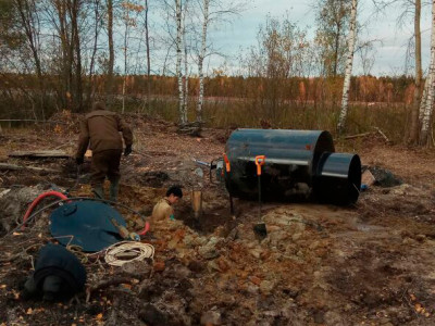 Бурение скважины и установка кессона