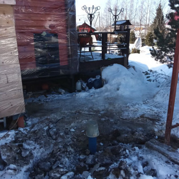 Скважина на воду в поселке Апрель Скважина на воду в поселке Апрель