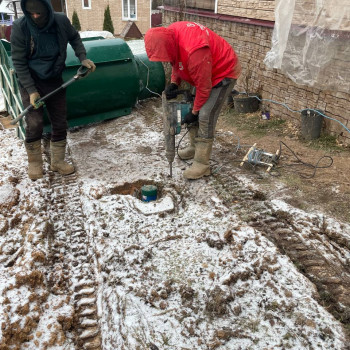 Бурение скважины на воду в КП Клевер Парк Бурение скважины на воду в КП Клевер Парк
