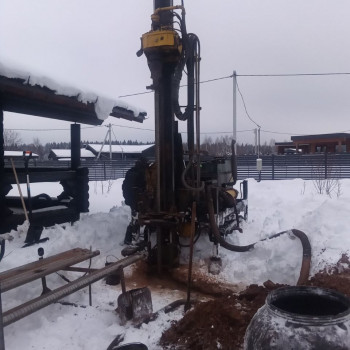 Бурение скважины на воду в СНТ Изумрудное Озеро-3 Бурение скважины на воду в СНТ Изумрудное Озеро-3