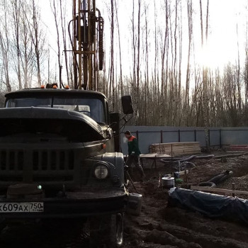 Бурение скважины на воду в поселке Первомайское