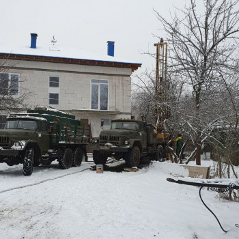 Скважина на воду в поселении Первомайском